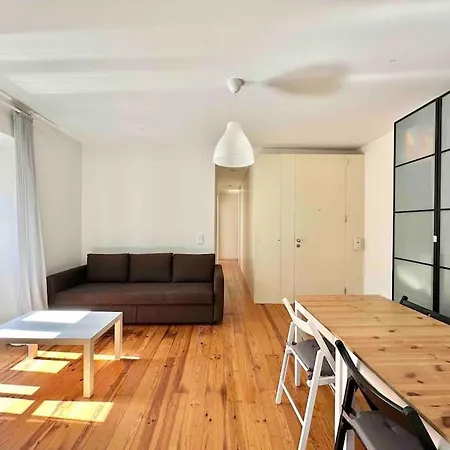 Apartment Cozy In Bairro Alto Lissabon